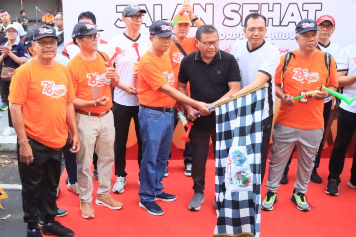 Jalan Sehat dan Cerita Gensi Ramaikan Hari Koperasi di Denpasar